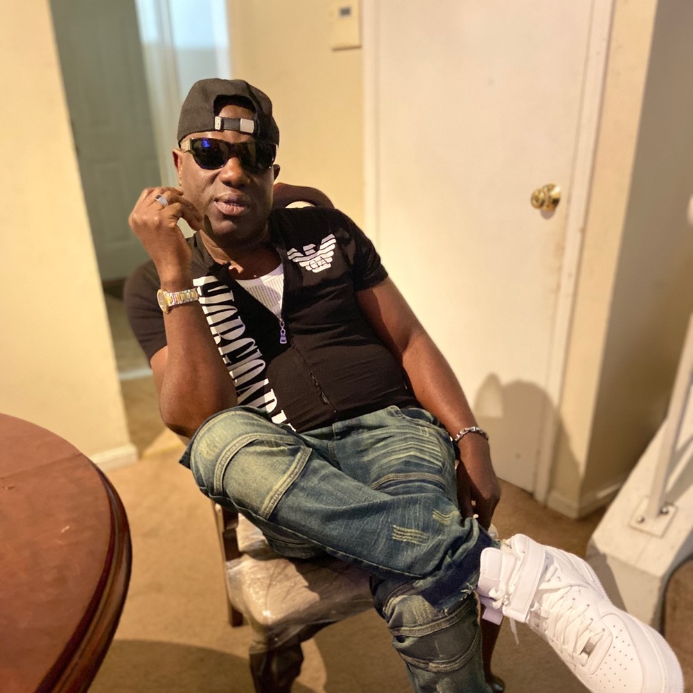 Meet your Posher, Adebowale